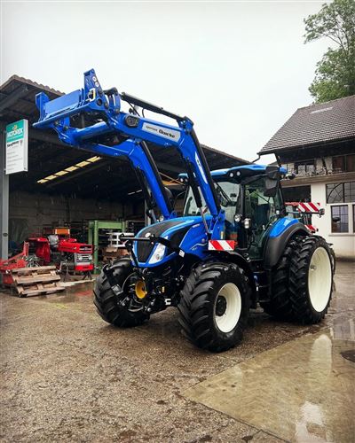 Traktor mit Frontlader Quicke Q 45
